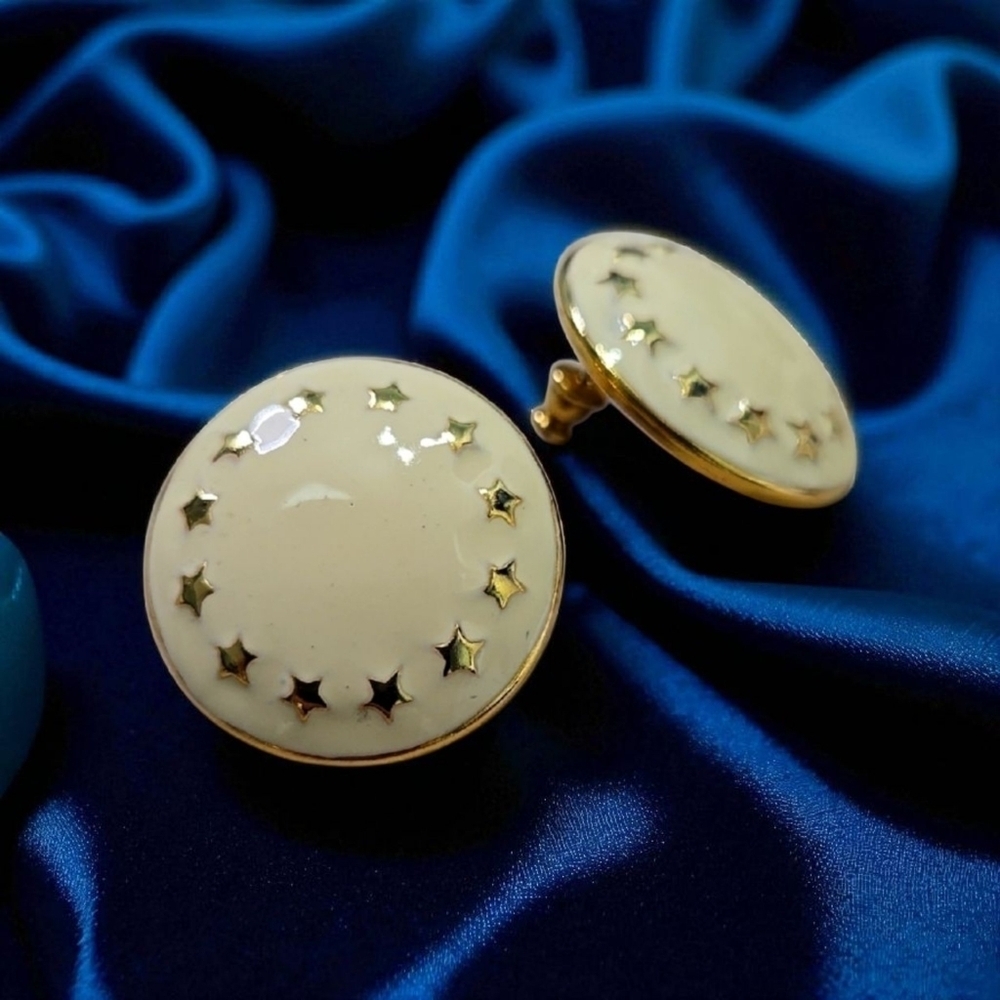 Vintage Cream Gold Stars Round Enamel Earrings